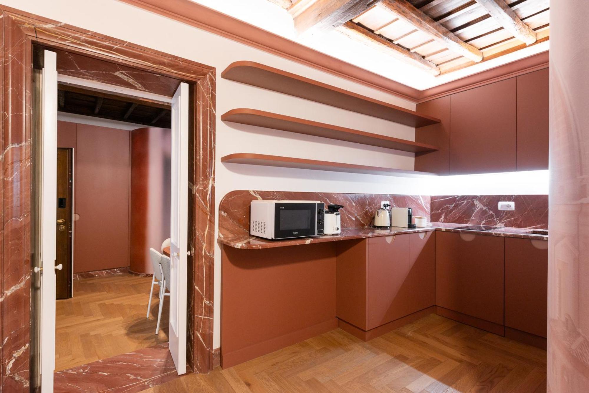 My Trevi Suite & Apartment Рим Екстер'єр фото